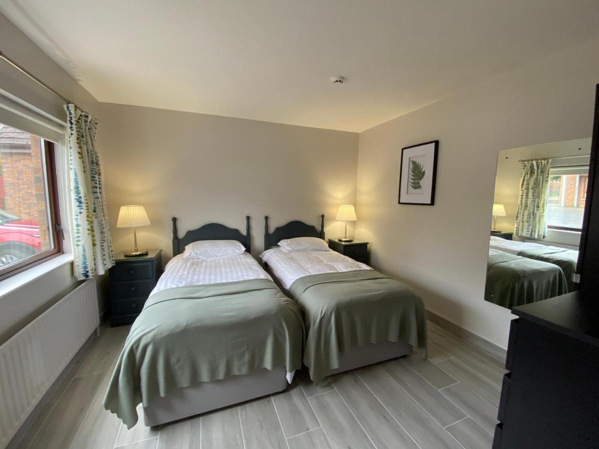 Tullybay Holiday Homes エクステリア 写真