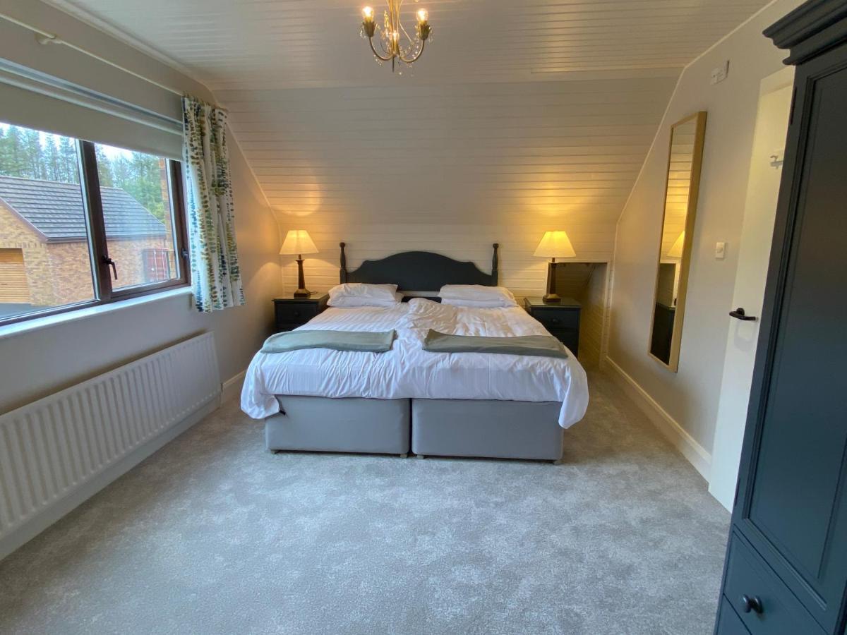 Tullybay Holiday Homes エクステリア 写真
