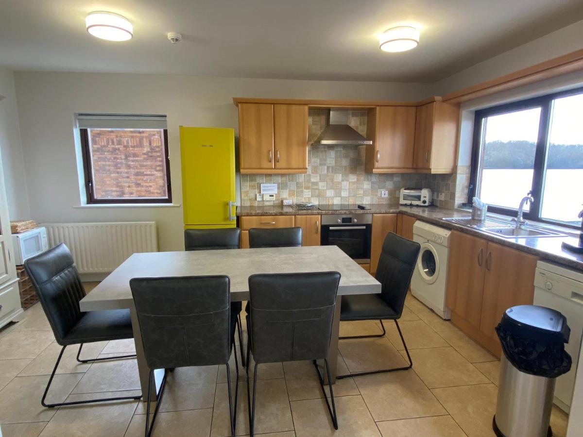 Tullybay Holiday Homes エクステリア 写真